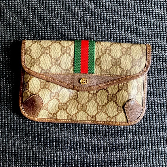 Vintage Gucci Clutch
